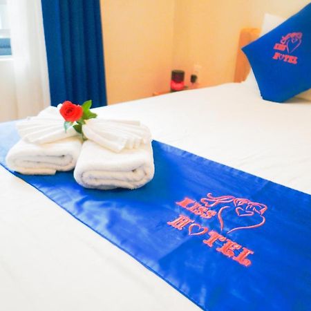 Kiss Hotel Tan Binh Ho-Chi-Minh-Stadt Exterior foto